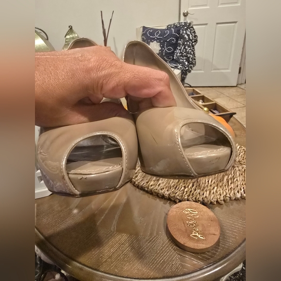 Vintage Louis Vuitton platform shoes. - Picture 4 of 16